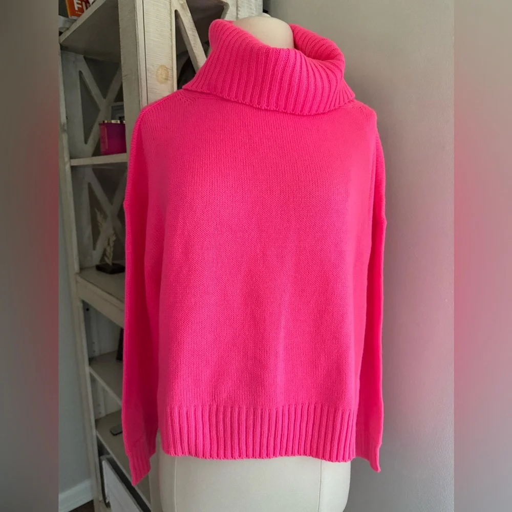 Bar III neon pink turtleneck slightly cropped boxy sweater XL